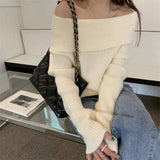 GETADME 2024 Sexy White Flat-neck Sweater Base with Feminine Collarbone Off-the-shoulder Sweater for Slimming Out Wear